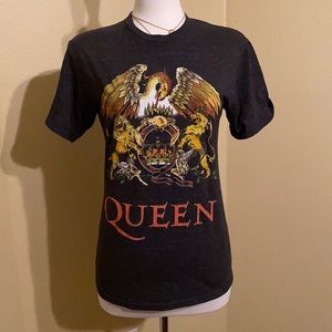 Queen Graphic T-shirt, size S, GUC